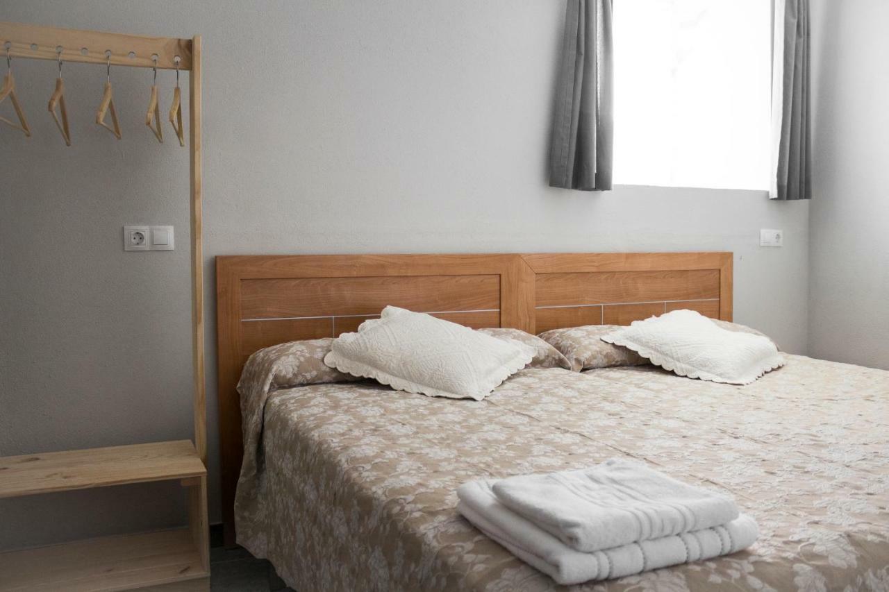 Pension Casa Maruja Castromayor ภายนอก รูปภาพ